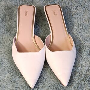 Sheln Women's Cream Pointed-Toe Mules